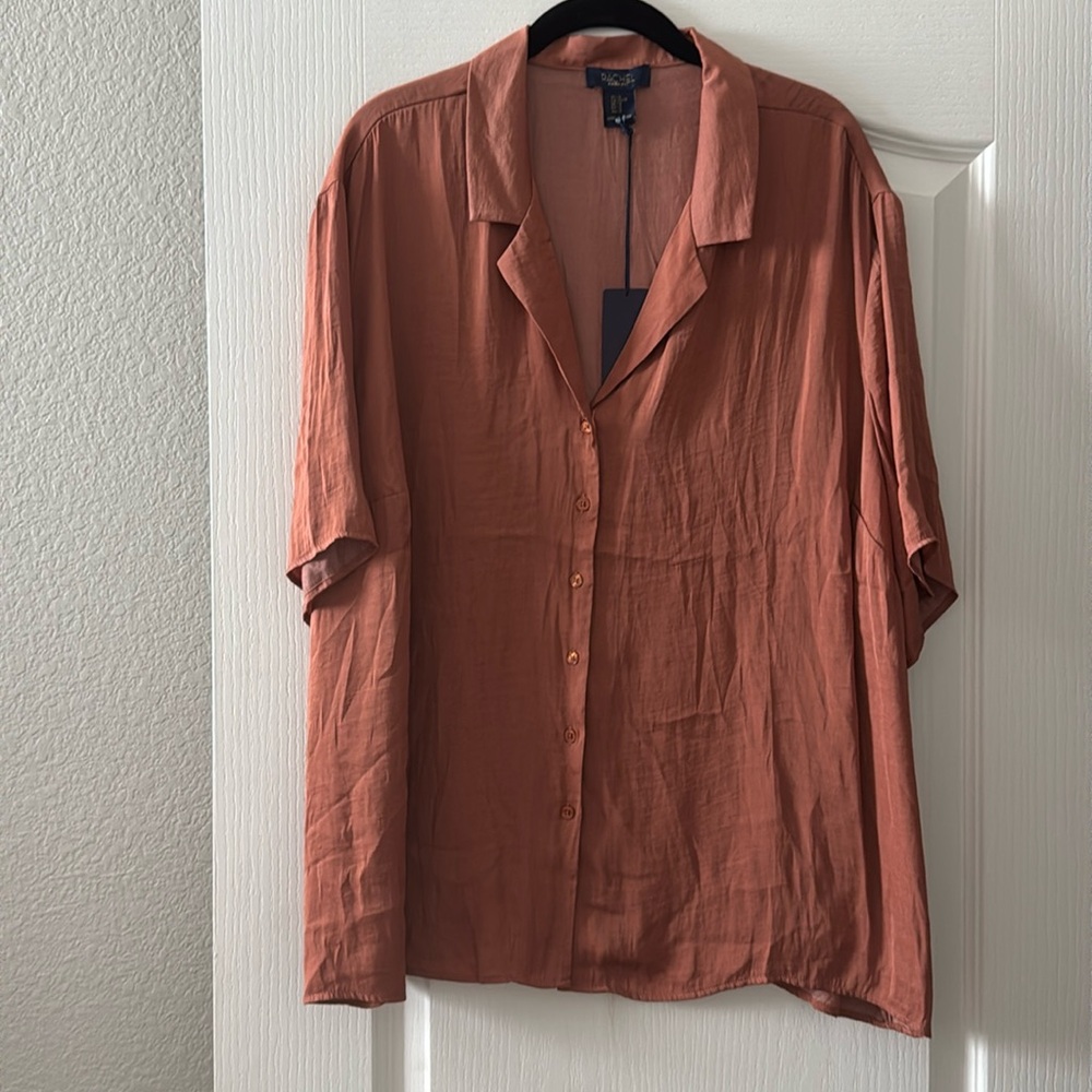 Rachel Roy 2X Sateen Orange button up top NWT
